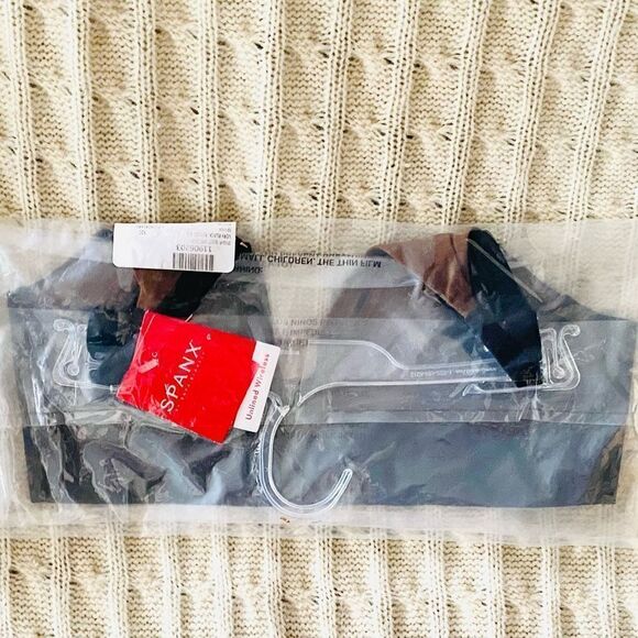 NWT Spanx Nudist Unlined Wireless Bra - Naked - Picture 6 of 6